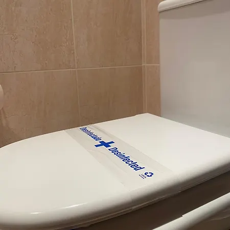 Front Edificio Mayoral Centro Ciudad Y Primera Linea Playa Muy Amplio Y Espacioso 아파트