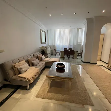 דירה Front Edificio Mayoral Centro Ciudad Y Primera Linea Playa Muy Amplio Y Espacioso מארבלה