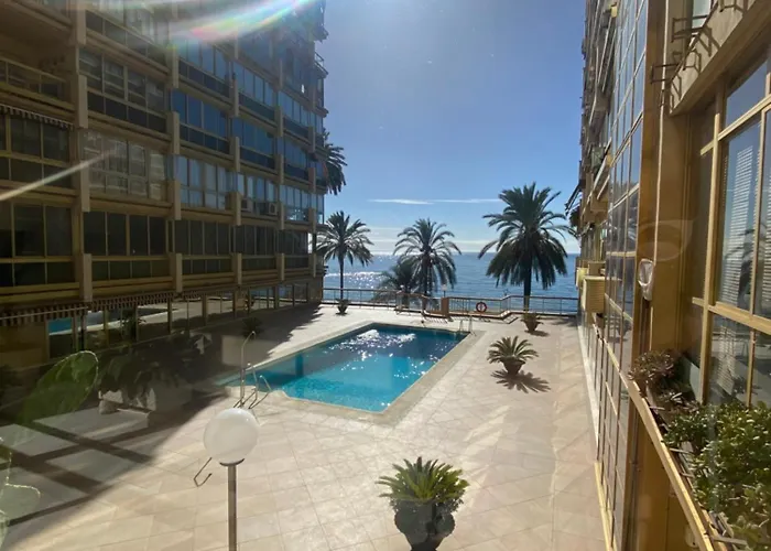 Апартаменти Front Edificio Mayoral Centro Ciudad Y Primera Linea Playa Muy Amplio Y Espacioso Марбелья