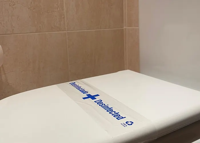 Front Edificio Mayoral Centro Ciudad Y Primera Linea Playa Muy Amplio Y Espacioso Appartement