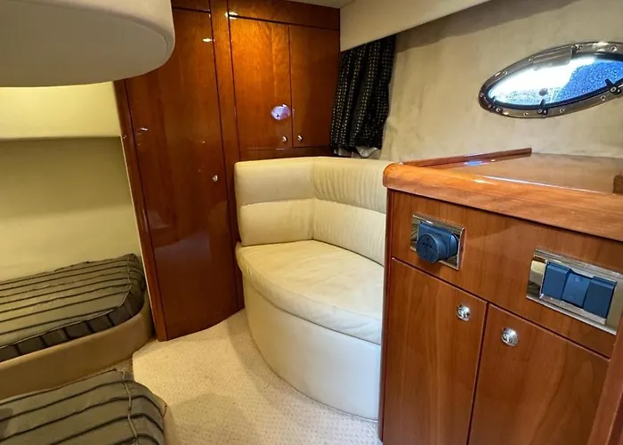 Front Edificio Mayoral Centro Ciudad Y Primera Linea Playa Muy Amplio Y Espacioso Appartement *