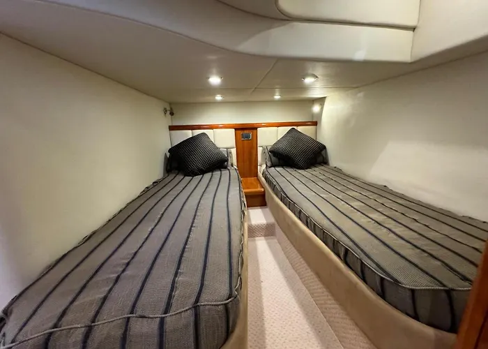 Front Edificio Mayoral Centro Ciudad Y Primera Linea Playa Muy Amplio Y Espacioso Appartement