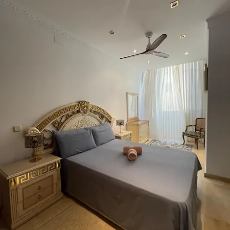 Apartamento Beachfront Edificio Mayoral Primera Linea De Playa Y Centro Ciudad Con Barco Opcional *